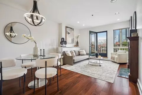 2 Clarendon St #606, Boston, MA 02116