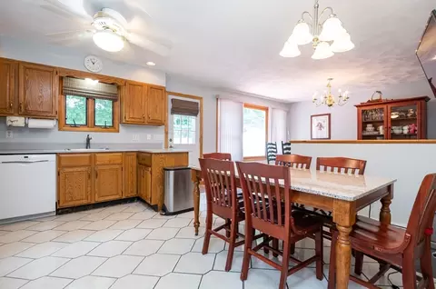 2 Eustis St, Stoneham, MA 02180 photo 10
