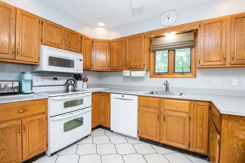 2 Eustis St, Stoneham, MA 02180 photo 13