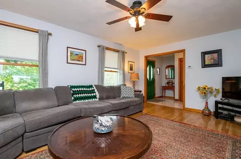 2 Eustis St, Stoneham, MA 02180 photo 5