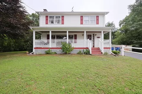 5 Manuel St, Fairhaven, MA 02719