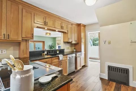 495 Edgell Rd, Framingham, MA 01701 photo 10