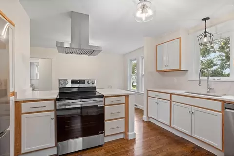 Kitchen - 22 Morris St, Webster, MA 01570 photo 3 of 5