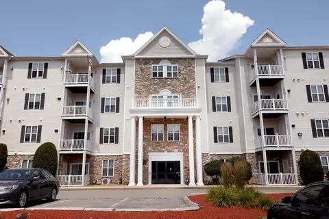 23 Hampshire Rd #215, Methuen, MA 01844