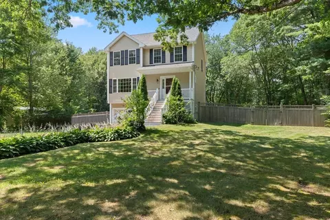 Exterior - 9 Bartlett St, Salisbury, MA 01952 photo 11 of 11