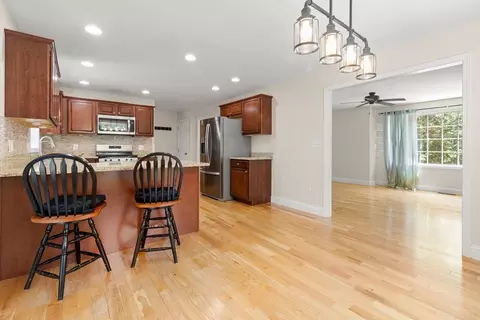 Other - 9 Bartlett St, Salisbury, MA 01952 photo 2 of 4