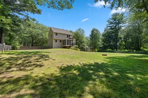 Exterior - 9 Bartlett St, Salisbury, MA 01952 photo 7 of 11