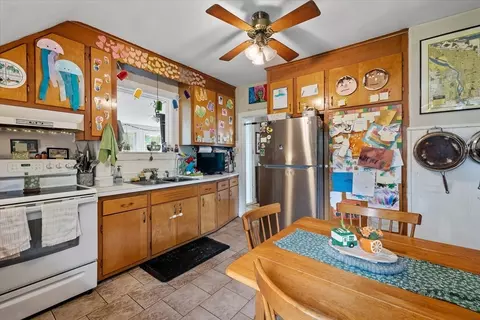 7 Holt Ave, Worcester, MA 01606 photo 18