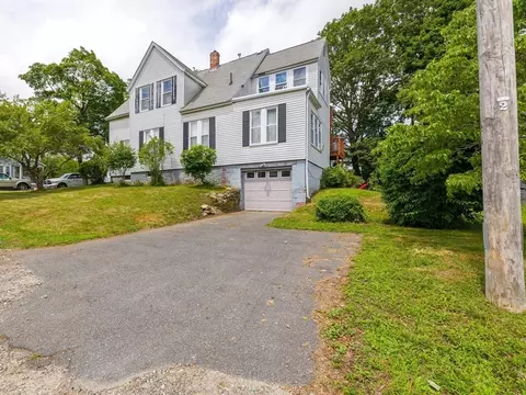 7 Holt Ave, Worcester, MA 01606 photo 2