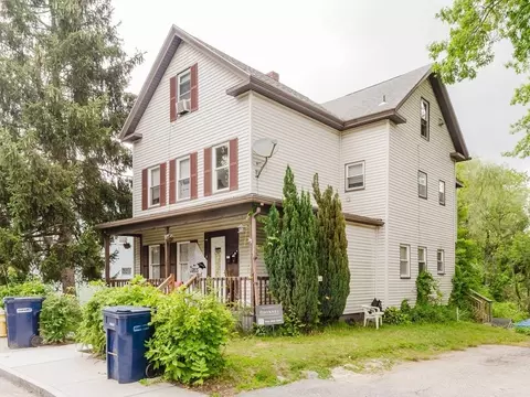 26 Granite St, Webster, MA 01570 photo 2