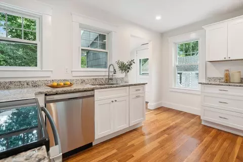 71 Winthrop Ave, Reading, MA 01867 photo 8