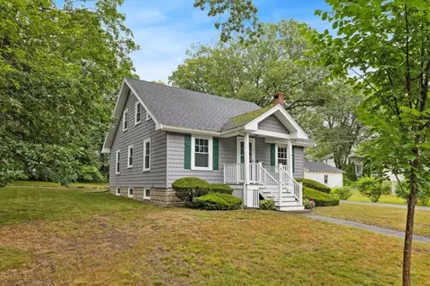 71 Winthrop Ave, Reading, MA 01867 photo 2