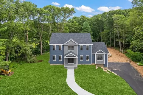 2 Airdrie Ct, Seekonk, MA 02771