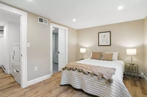 Bedroom - 10 Thorndike St, Reading, MA 01867 photo 3 of 3