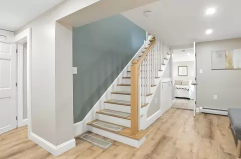 Entry Way - 10 Thorndike St, Reading, MA 01867 photo 6 of 7