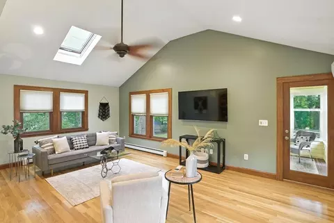 Living - 10 Thorndike St, Reading, MA 01867 photo 1 of 2