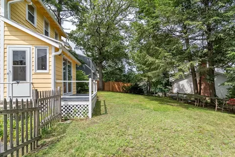 1090 Greendale Ave, Needham, MA 02492 photo 23