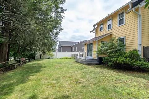 1090 Greendale Ave, Needham, MA 02492 photo 22