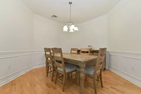 Dining - 57 Augustus Ct #1013, Reading, MA 01867 photo 1 of 2
