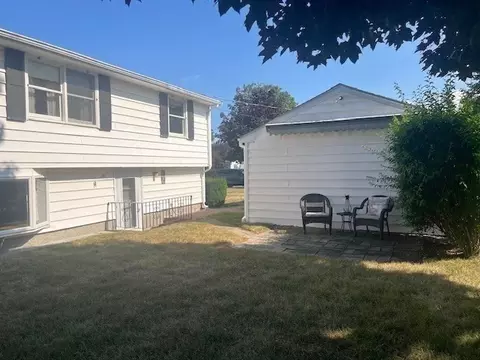 Exterior - 193 Pine St, Danvers, MA 01923 photo 4 of 5