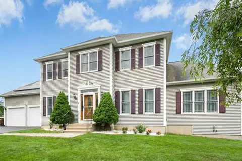 8 Bridle Path, Auburn, MA 01501
