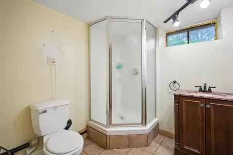Bath - 22 Keddy Blvd, Chicopee, MA 01020 photo 3 of 4