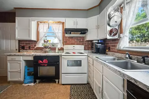 Kitchen - 22 Keddy Blvd, Chicopee, MA 01020 photo 2 of 5