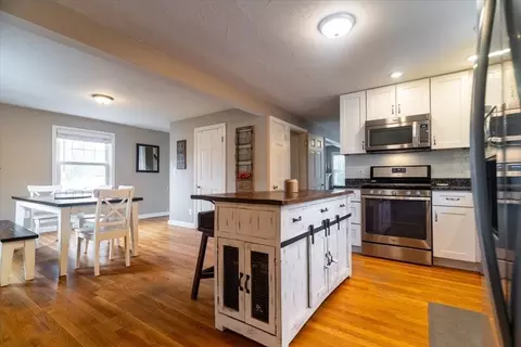 336 Common St, Walpole, MA 02081 photo 3