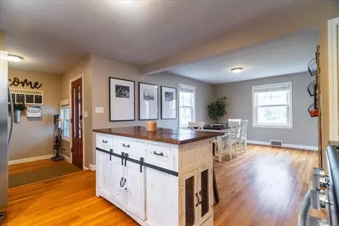 336 Common St, Walpole, MA 02081 photo 5