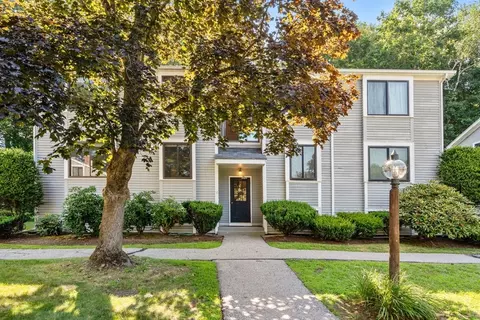 55 Staffordshire Ln #C, Concord, MA 01742