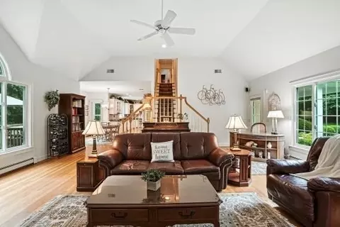 8 Miscoe Hill Rd, Upton, MA 01568 photo 23