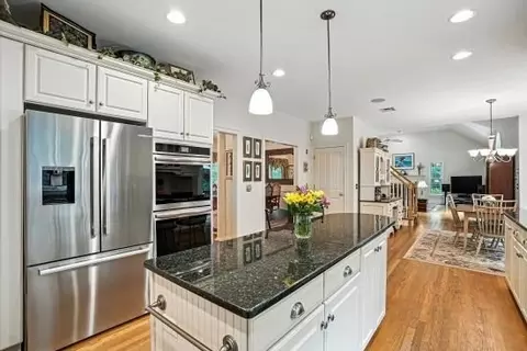 8 Miscoe Hill Rd, Upton, MA 01568 photo 7