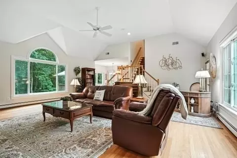 8 Miscoe Hill Rd, Upton, MA 01568 photo 21