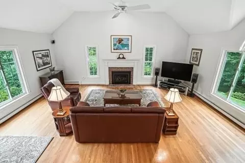 8 Miscoe Hill Rd, Upton, MA 01568 photo 24