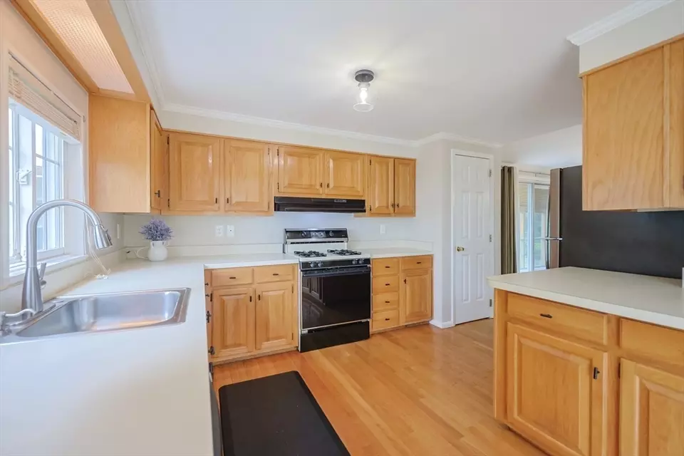  27 Fir, Rockland, MA 02370 photo 4