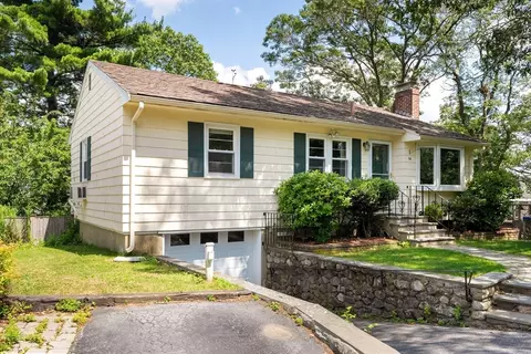 14 Hartford Rd, Arlington, MA 02474