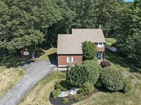 16 Wildwood Dr, Newburyport, MA 01950