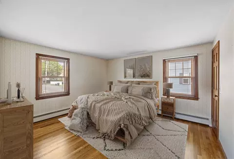 Bedroom - 152 Bridge St, Beverly, MA 01915 photo 1 of 5