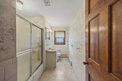 Bath - 152 Bridge St, Beverly, MA 01915 photo 2 of 3