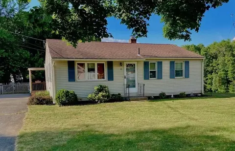 42 Mountainview St, Agawam, MA 01001