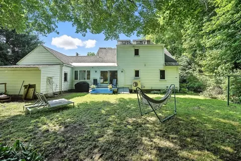33 West St, Easthampton, MA 01027 photo 37