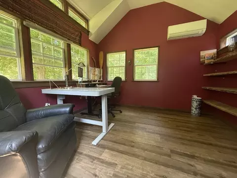 33 West St, Easthampton, MA 01027 photo 30