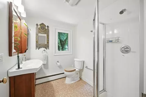 33 West St, Easthampton, MA 01027 photo 20