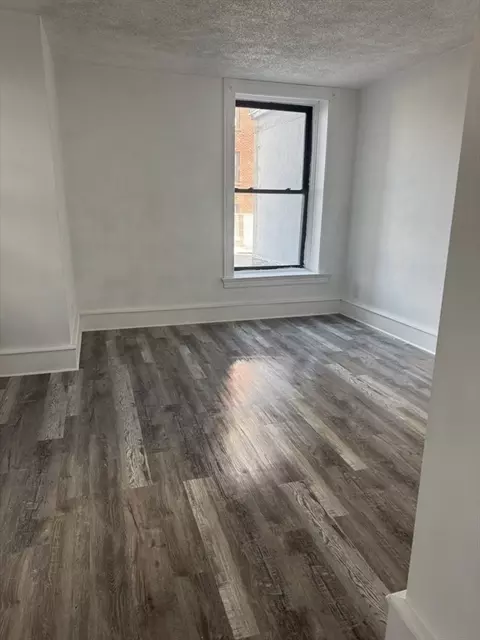 140 Chestnut St #202, Springfield, MA 01103 photo 5