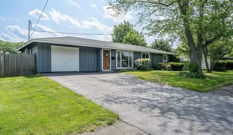 Exterior - 6 Exeter Rd, Beverly, MA 01915 photo 8 of 9