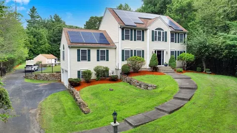 Exterior - 9 Vincent Rd, Mendon, MA 01756 photo 2 of 8