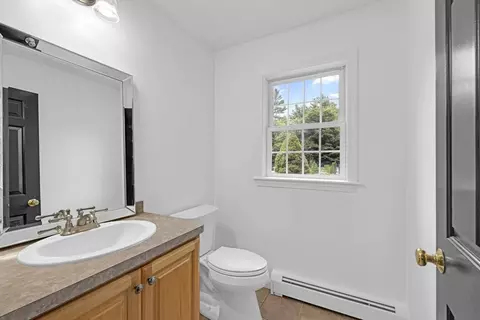 Bath - 9 Vincent Rd, Mendon, MA 01756 photo 1 of 4