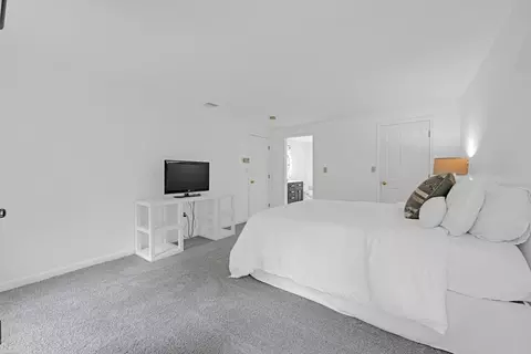 Bedroom - 9 Vincent Rd, Mendon, MA 01756 photo 3 of 5