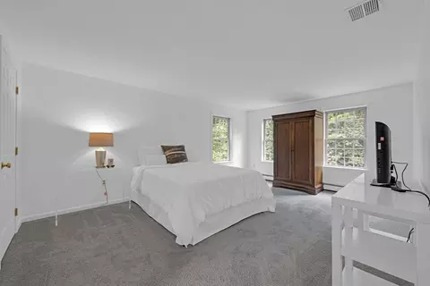 Bedroom - 9 Vincent Rd, Mendon, MA 01756 photo 2 of 5