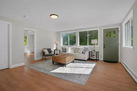 18 Brown St, Wareham, MA 02571 photo 4
